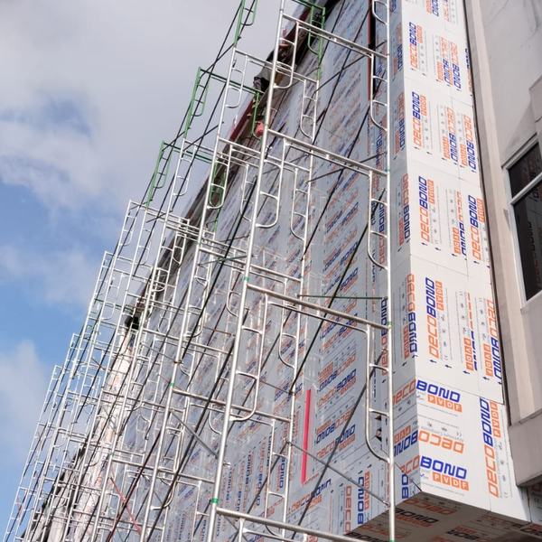 Pemasangan ACP di fasad ruko, hasil kerja Jasa Pasang ACP Pekanbaru